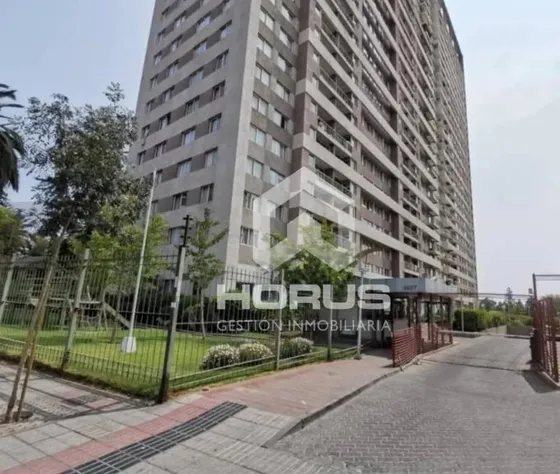 Departamento En Venta De 3 Dorm. En San Joaquín