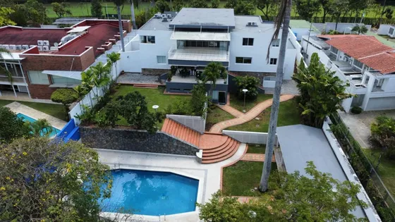 Exclusiva Casa En Venta En Valle Arriba