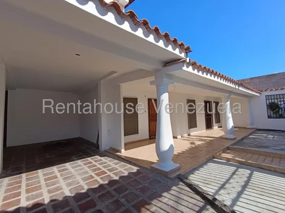 Casa En Venta Urb Los Overos Norte Turmero 25-13660 Apd
