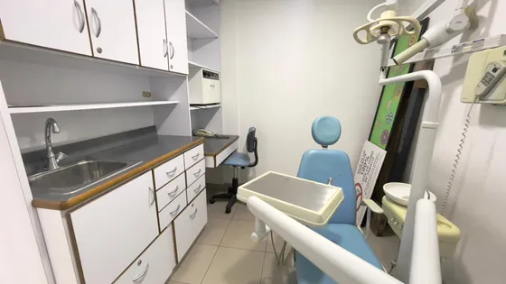 Jean Pavon Tiene Excelente Local Consultorio En Clínica Odontológica En Alquiler En El Este De Barquisimeto Lara 7 3 3 9
