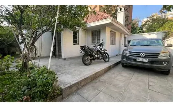 Casa En Providencia/ Los Crisantemos