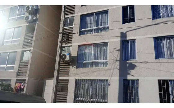 Dpto. En Segundo Piso , Estacionamiento Y A Acond.