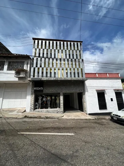 Alquiler Local Comercial Calle 16-av Carabobo/ Odalys Peña 