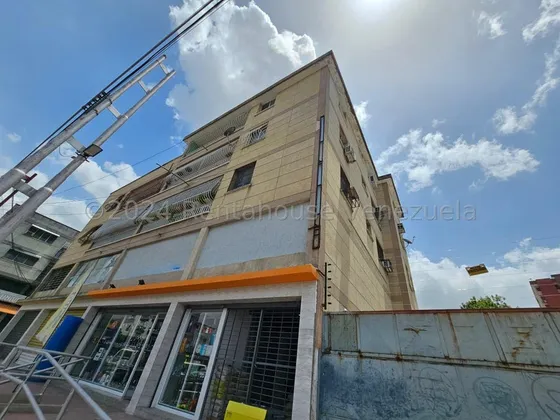 Apartamento En Venta El Limón 25-15350
