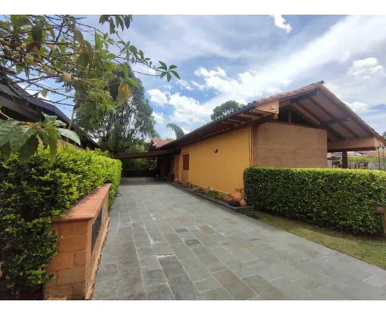 Venta  Hermosa Casa Campestre En La Estrella