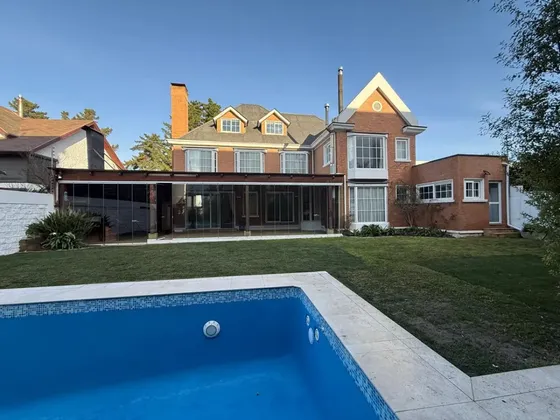 Casa En Arriendo En Montemar Concón
