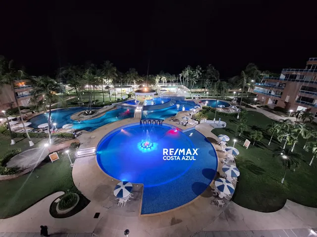 Remax Tiene En Venta Amplio Apartamento Con Balcon Con Hermosa Vista Frontal Al Mar En Caribe, Tucacas.