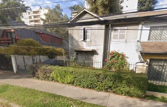 Casa En Venta De 4 Dorm. En Ñuñoa