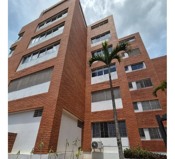 Hermoso Y Cómodo Apartamento En La Tahona Oportunidad
