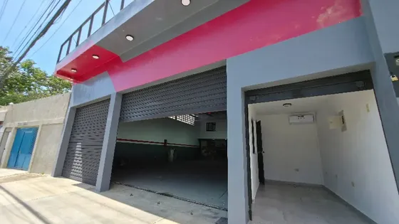 Galpón Comercial En El Centro De Valencia Pl