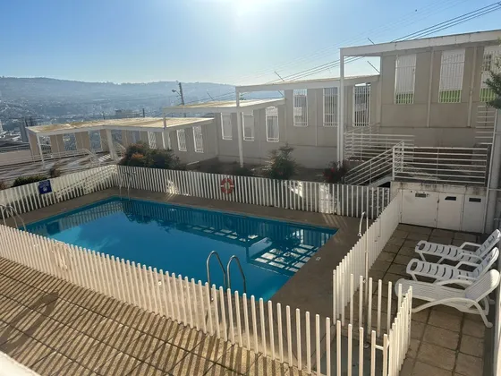 Venta De Cómodo Departamento, Valparaíso 