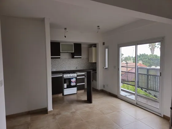 Departamento En Venta - 2 Dormitorios 2 Baños - 80mts2 - Ramos Mejía, La Matanza