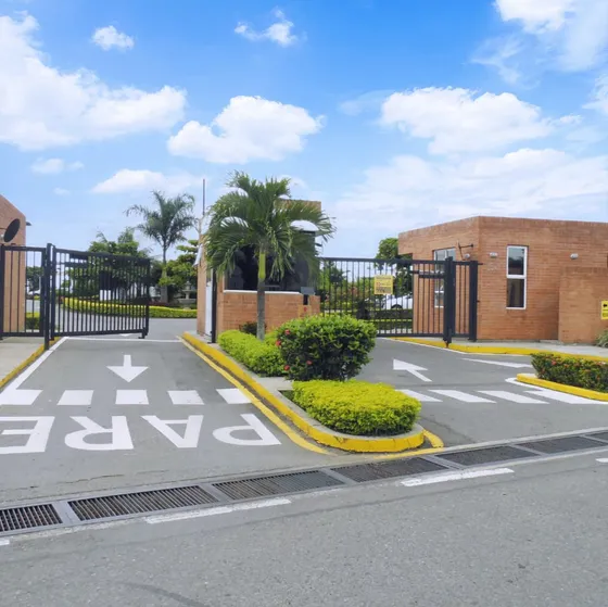 Se Vende Confortable Casa Campestre En Jamundí De Un Nivel En La Hacienda El Castillo, Condominio Paisajes Del Castillo,