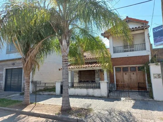Chalet A Modernizar Sobre Lote De 10 X 36 (zona Rma) - El Palomar