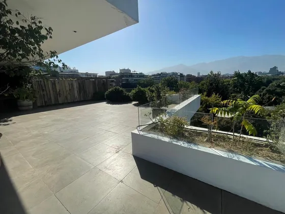 Duplex En Venta De 2 Dorm. / Agustin Del Castillo/ Vitacura