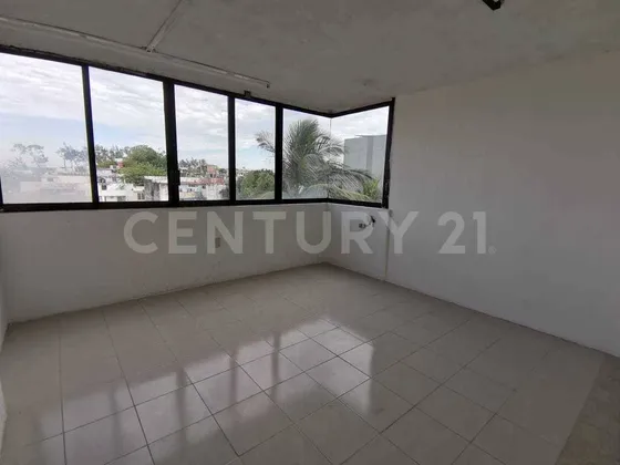 Oficinas En Renta, Col. Centro, Coatzacoalcos, Ver.