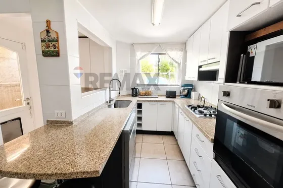 Hermosa Casa Familiar En Macul Alto