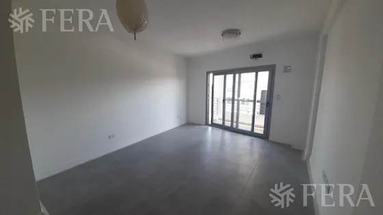 Venta De Departamento 2 Ambientes Con Balcón En Sarandi