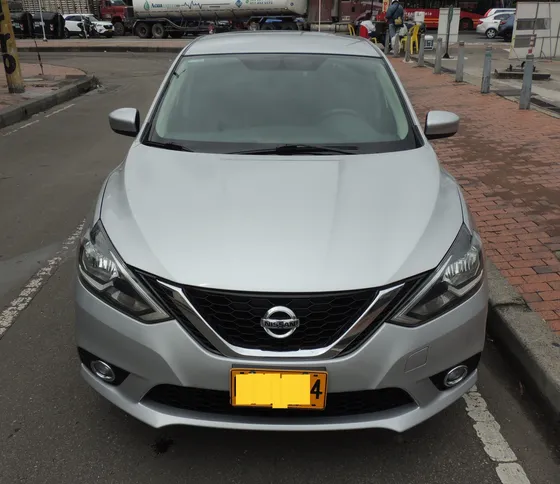 Nissan Sentra 1.8 B17 Fl Sr