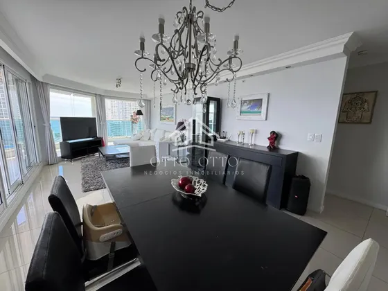 Apartamento En Venta Y Alquiler 3 Dormitorios Suite En Punta Del Este