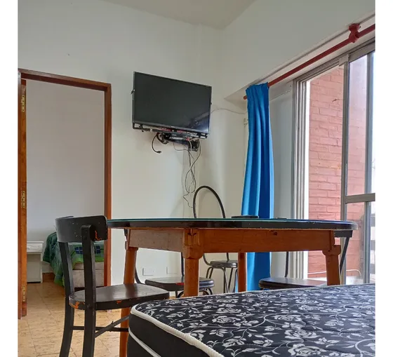 Departamento Con Balcon A La Calle Santa Teresita 