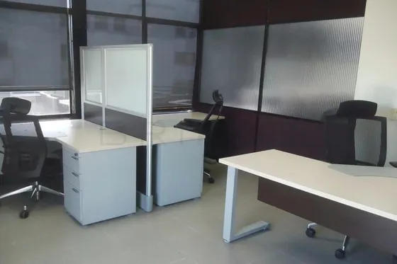 Oficina En Venta En Milla De Oro. Cod V501281