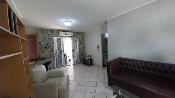 Ar: Apartamento Bifamiliar, Urb Tejados De San Isidro, Paraparal Av. Principal