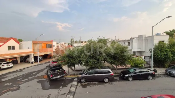Casa En Renta En Col. Mision San Jose En Apodaca Nuevo Leon