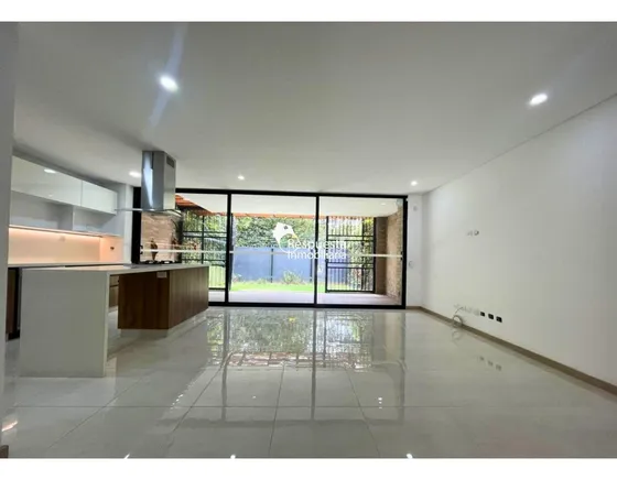 Venta Casa En Loma Del Chocho - Envigado
