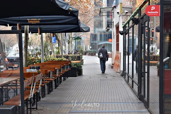 Oficina En Arriendo Las Condes/ 3 Estacionamientos / El Golf