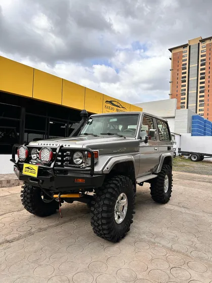 Toyota Land Cruiser Machito