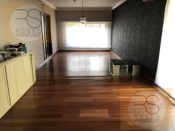 Casa 7  Ambientes En Venta - Ramos Mejia