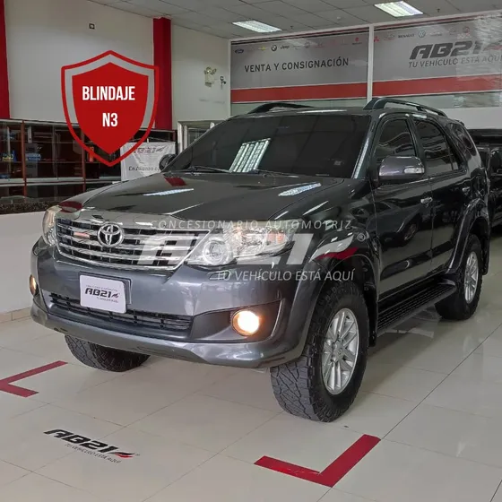Toyota Fortuner Blindada