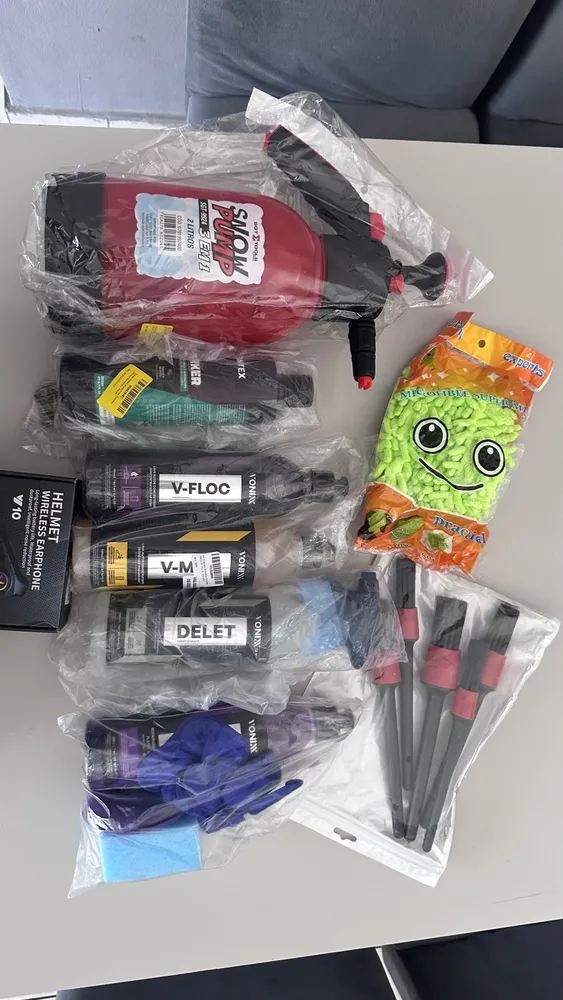 Produto Kit Shampoo Automotivo Esfregação Neutro V-floc V-mol Vonixx tirada por usuário