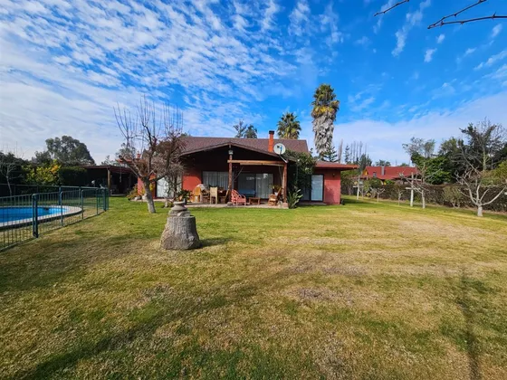 Casa En Venta De 4 Dorm. En Lago Rapel