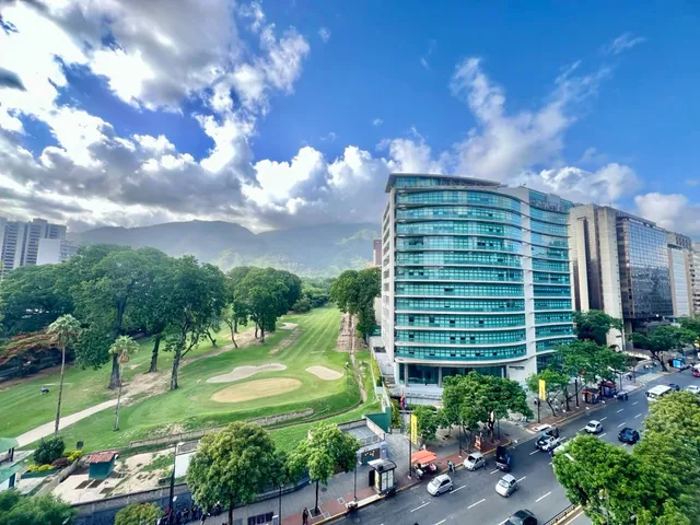 El Rosal Alquiler De Oficina 03 Coworking Estación De Trabajo De 13,29m2 Al Lado Del Metro De Chacaito