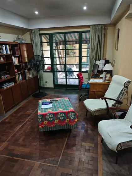 Venta En Block. Casa En Planta Baja Y Departamentos En Planta Alta