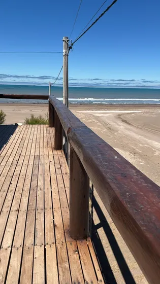 Casa Frente Al Mar!!! Increible Cabaña!!! Claromeco!!! Para 17 Personas!!!