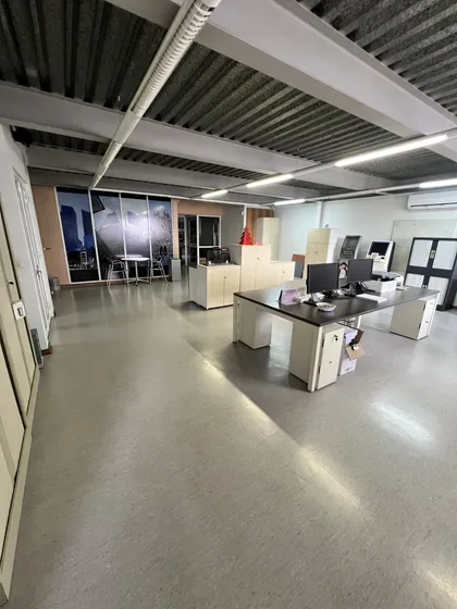 Excelente Propiedad Industrial, Sector Consolidado De Lampa