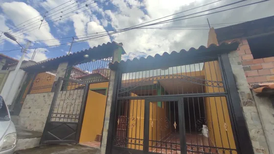 Casa Mas Apartamento Anexo En Residencias Don Juan En Venta 