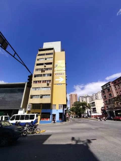Oficina En Venta Los Dos Caminos Av Rómulo Gallegos Aa19