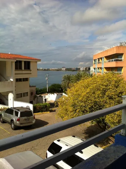 Alquiler Fijo Townhouse. 2h. V/mar. La Caranta Pampatar 