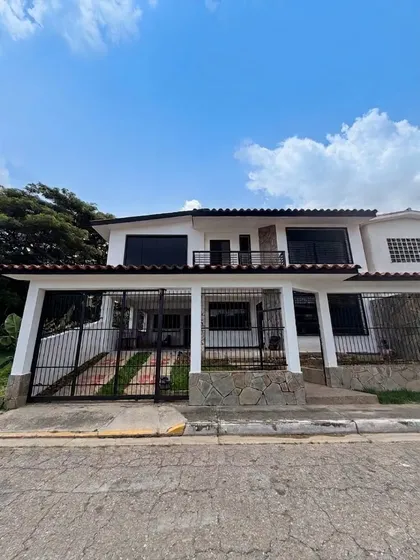 Casa En Naguanagua Urb. Los Candiles Bp - Lcy