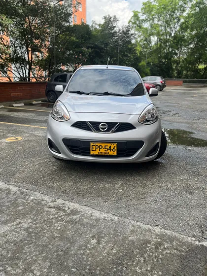 Nissan March 1.6 Advance