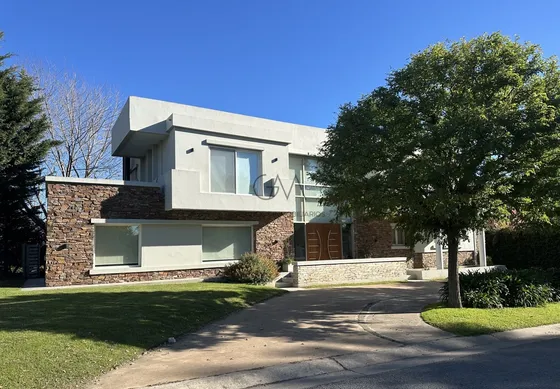 Casa En Alquiler En Arenas Del Sur