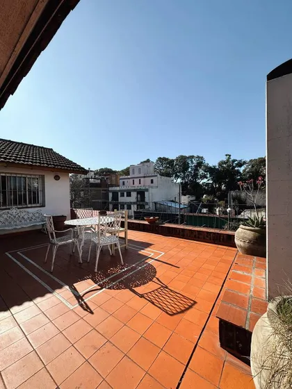 Venta Ph 4 Ambientes Con Balcon Y Terraza En El Centro De San Isidro