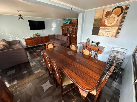 Se Vende Casa A Pasos De Gran Avenida. El Bosque