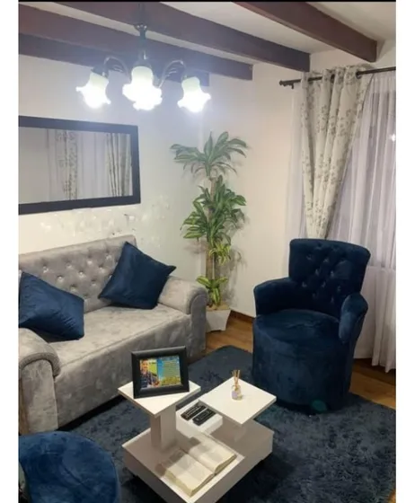 Venta De Casa Con Renta En San Cayetano