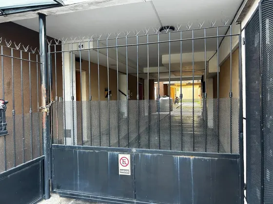 Venta Cochera Descubierta En Morón