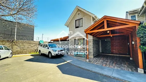 Casa En Condominio En Venta De 4 Dorm. En Quilicura
